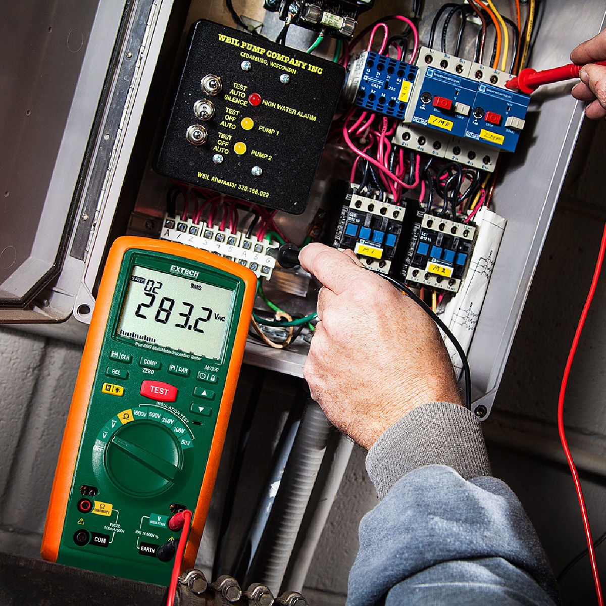 EXTECH MG320 - CAT IV isolationsprovare, True RMS multimeter