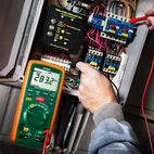 EXTECH MG320 - CAT IV isolationsprovare, True RMS multimeter