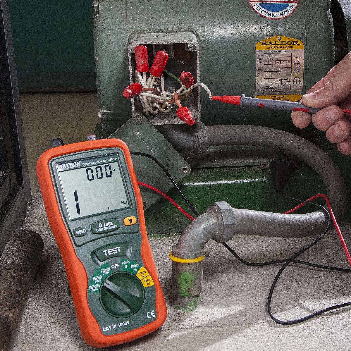 EXTECH 380260 - Autoranging Digital Megaohmmeter
