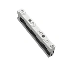 01495 Skenhållare 3-pol. f. 12-30x5-10mm skena.Sys 60