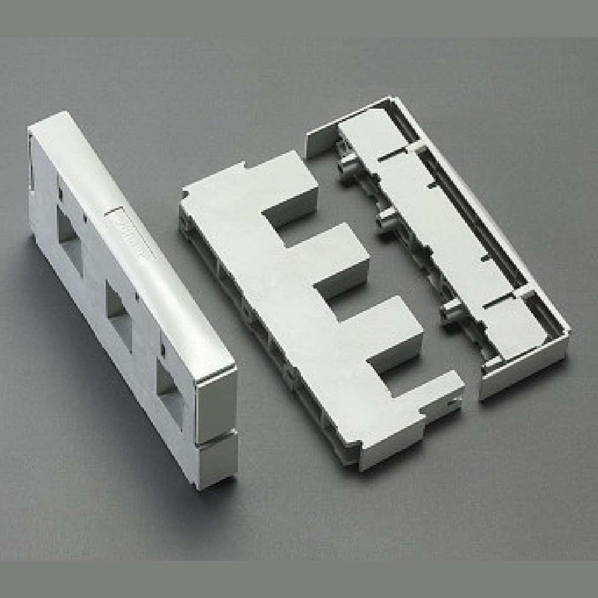 01231 Skenhållare 3-pol, för 1250/1600A skena